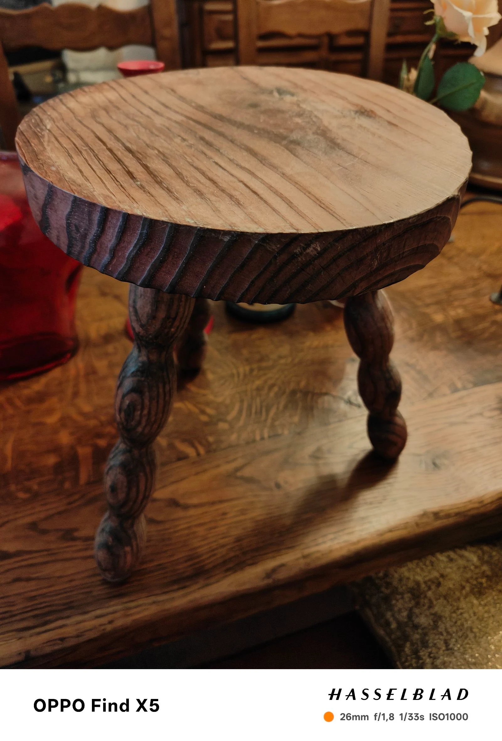 Tabouret en bois ancien 